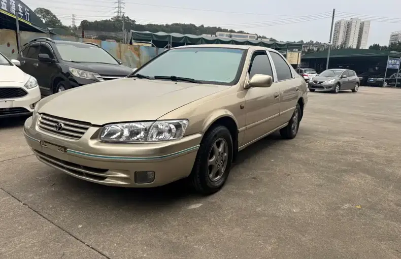 Toyota Camry 1997 из Китая
