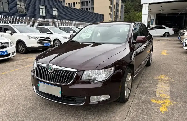 Skoda Superb 2013 из Китая
