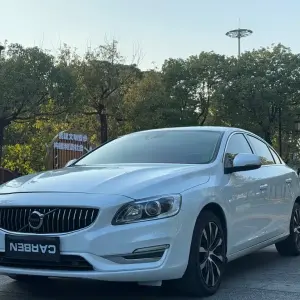 Volvo S60 2019 245 л.с. из Китая