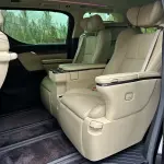 Toyota Vellfire 2020 117 л.с. из Китая