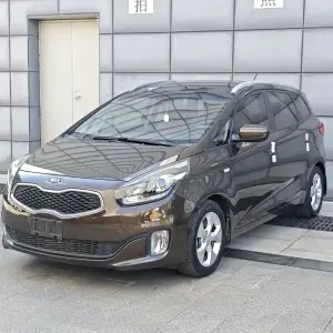 Kia Carens 2015 из Китая