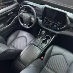 Toyota Crown Kluger 2022 из Китая