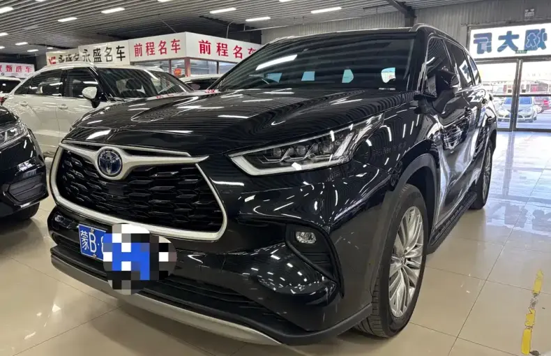 Toyota Highlander 2024 из Китая