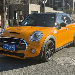 MINI Mini 2016 192 л.с. из Китая