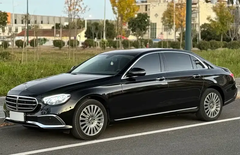 Mercedes-Benz E-Class 2023 из Китая
