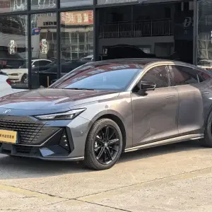 Changan UNI-V 2024 188 л.с. из Китая