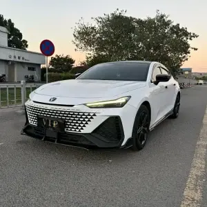 Changan UNI-V 2023 из Китая