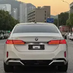 BMW 5 Series 2024 из Китая