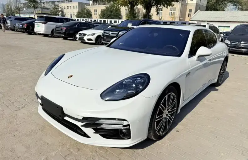 Porsche Panamera 2016 из Китая