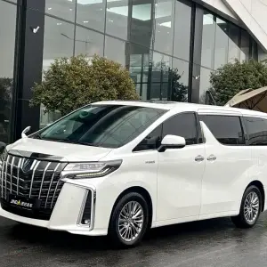 Toyota Alphard 2020 из Китая