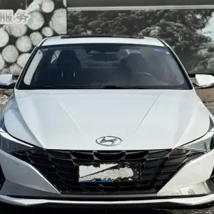Hyundai Elantra 2022 из Китая