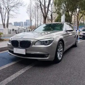 BMW 7 Series 2012 326 л.с. 326 л.с. 326 л.с. 326 л.с. из Китая