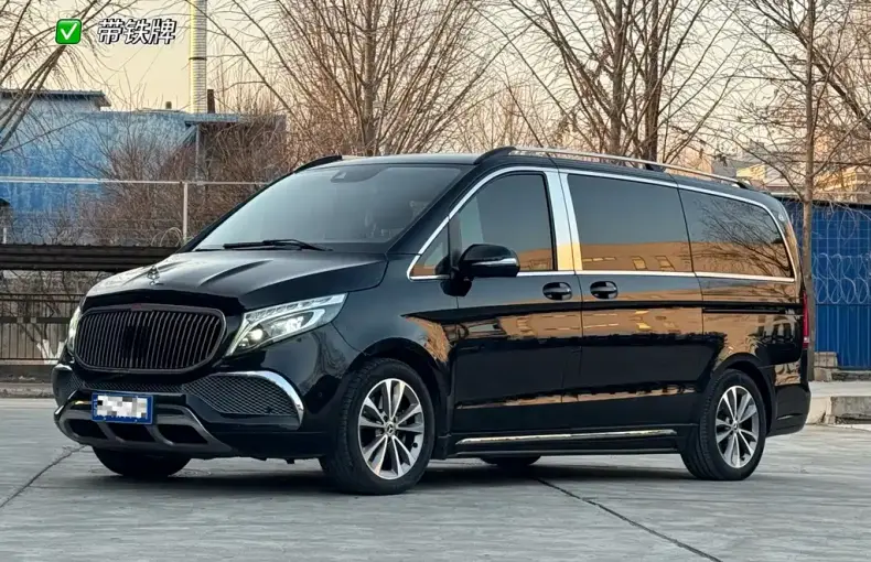 Mercedes-Benz V-Class 2022 из Китая