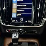 Volvo S90 2017 190 л.с. 190 л.с. из Китая