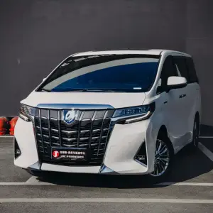 Toyota Alphard 2021 из Китая