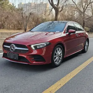 Mercedes-Benz A-Class 2019 163 л.с. — лот 57585153 из Китая