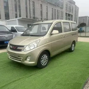 Wuling Rongguang V 2016 из Китая