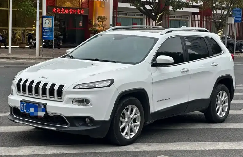 Jeep Cherokee 2017 из Китая