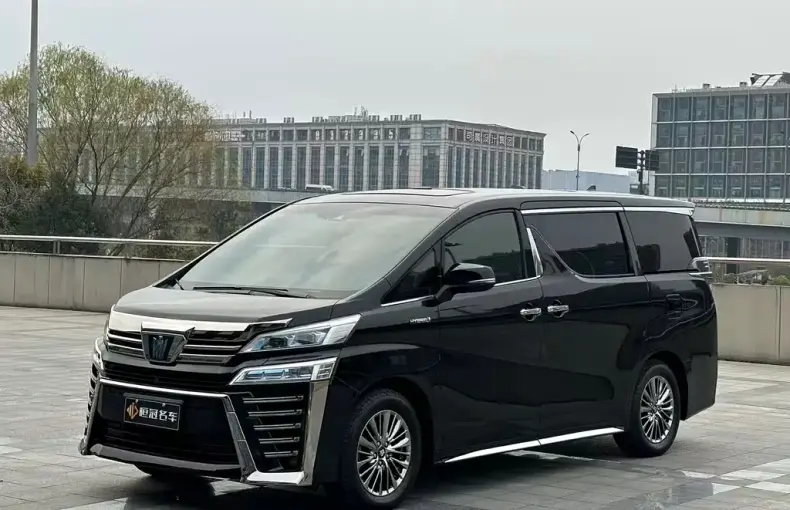 Toyota Vellfire 2022 из Китая