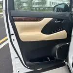 Toyota Alphard 2023 из Китая