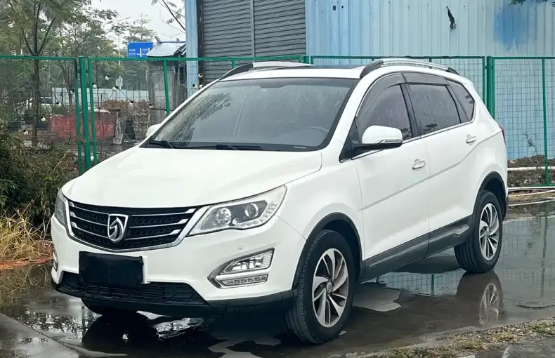 Baojun 560 2016 из Китая
