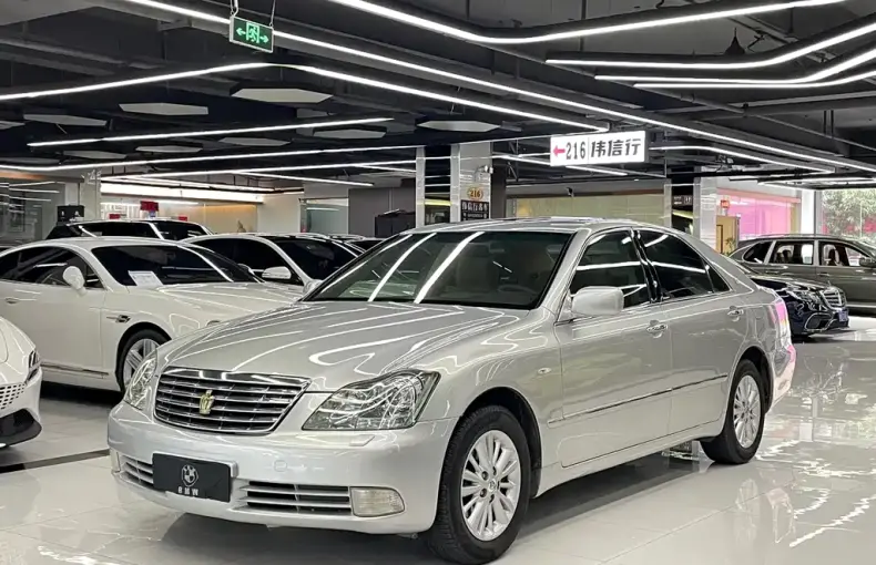 Toyota Crown 2007 из Китая