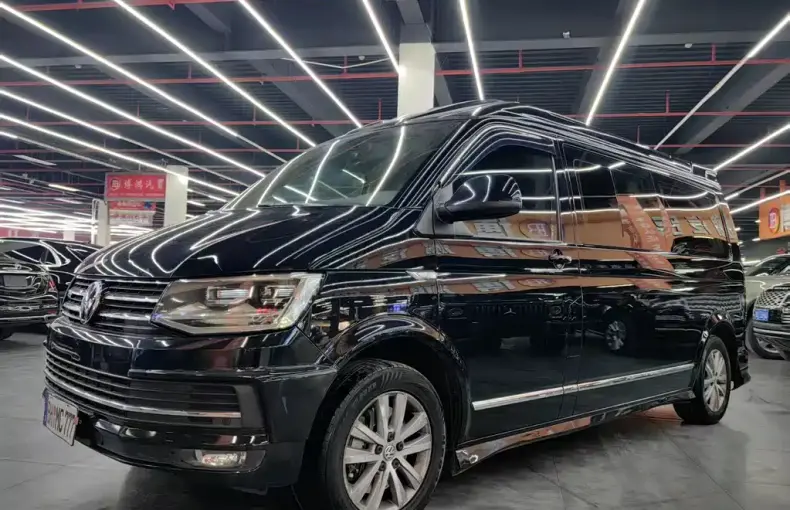 Volkswagen Caravelle 2017 из Китая