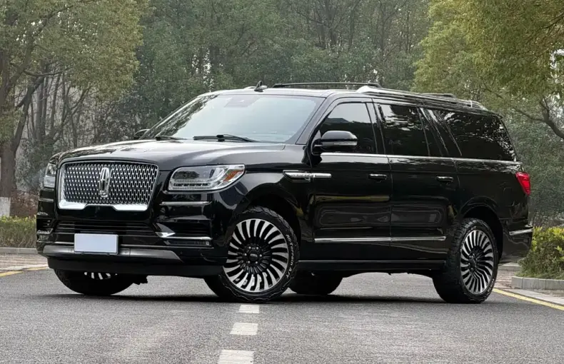 Lincoln Navigator 2022 из Китая