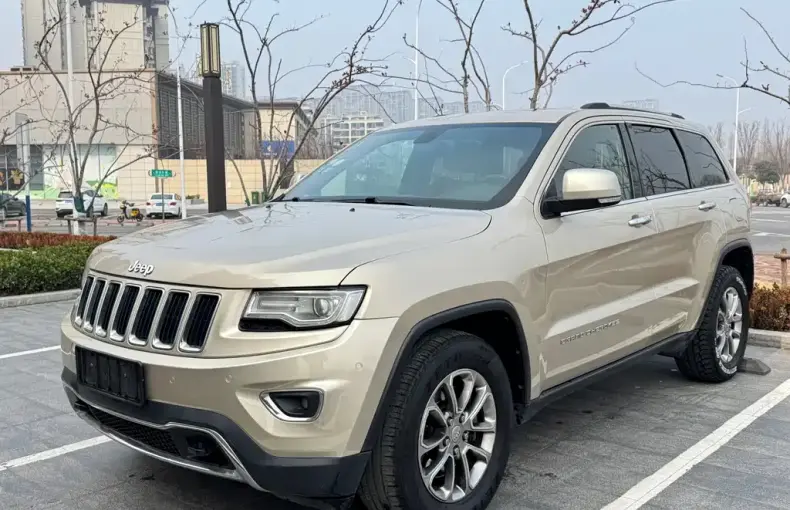 Jeep Grand Cherokee (Import) 2015 из Китая