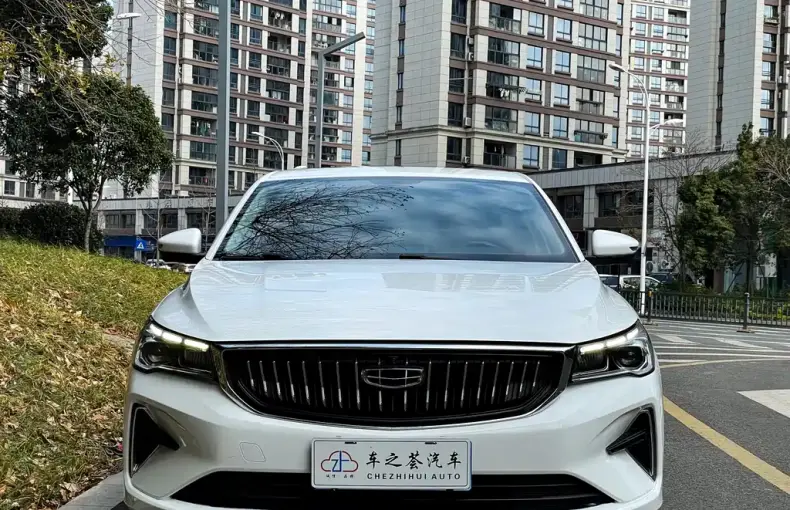 Geely Emgrand 2023 из Китая