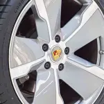 Porsche Taycan 2024 из Китая