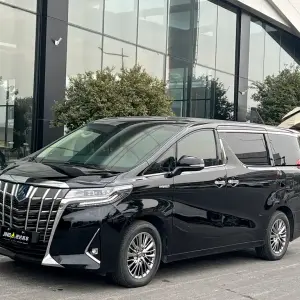 Toyota Alphard 2022 из Китая