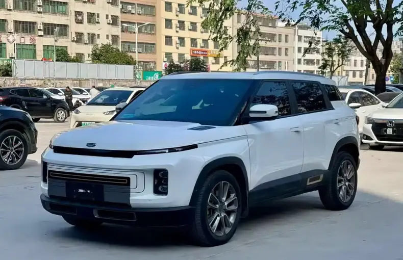 Geely Icon 2022 из Китая