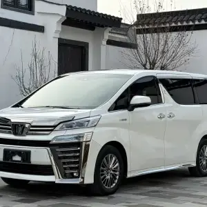 Toyota Vellfire 2022 из Китая