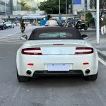 Aston Martin V8 Vantage 2011 из Китая