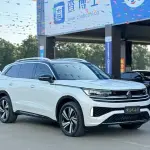 Volkswagen Tavendor 2023 220 л.с. из Китая