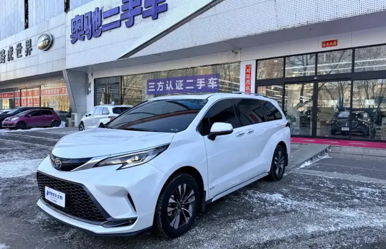 Toyota Granvia 2025 из Китая