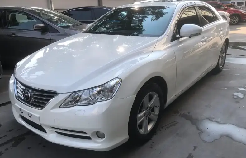 Toyota Reiz 2011 из Китая