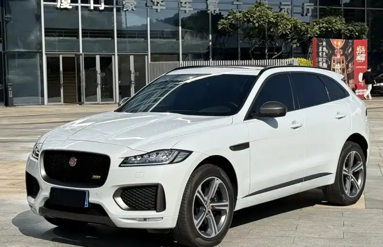 Jaguar F-PACE 2021 из Китая