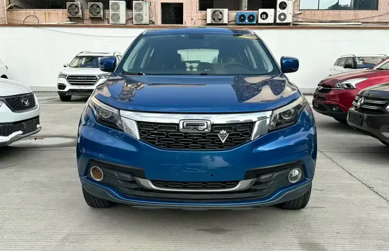 Qoros Qoros 5 2017 из Китая