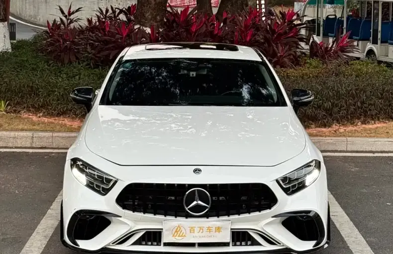 Mercedes-Benz CLS 2019 из Китая