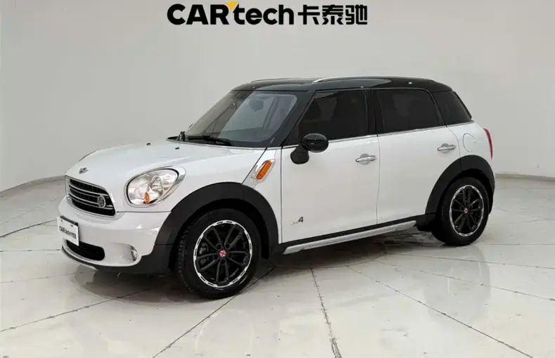 MINI Mini Countryman 2016 из Китая