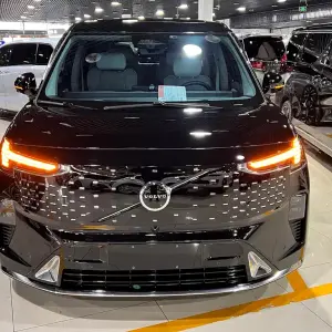 Volvo EM90 2025 из Китая