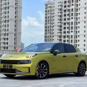 Lynk & Co 03 2021 из Китая