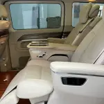 Mercedes-Benz V-Class 2023 из Китая