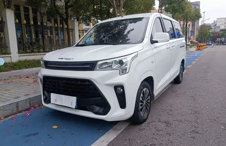 Fengguang Fengguang 380 2023 из Китая