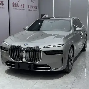 BMW i7 2023 из Китая
