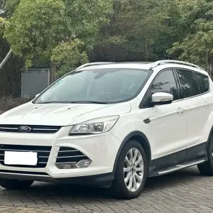 Ford Kuga 2016 из Китая