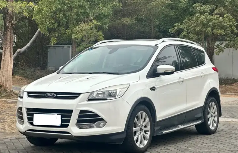Ford Kuga 2016 из Китая