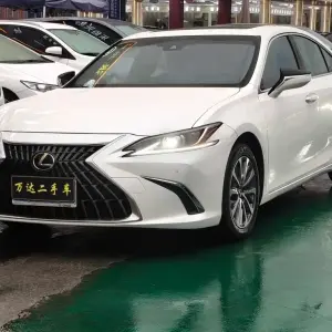 Lexus ES 2023 из Китая